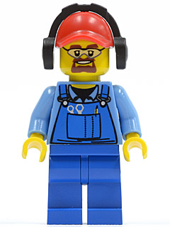 Cargo Worker with Beard and Glasses (from Cargo Terminal Set)