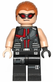 Hawkeye with Medium Nougat Hair